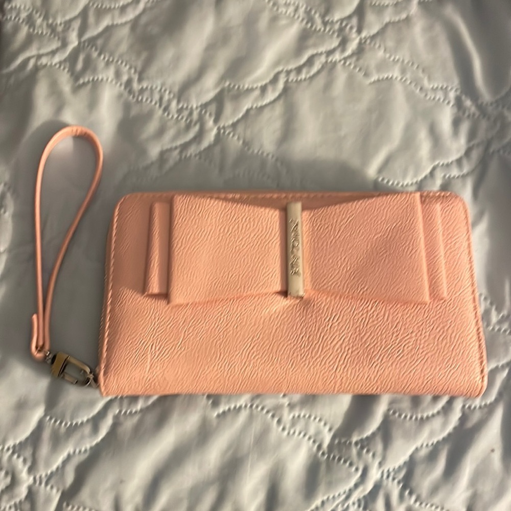 Betsey Johnson wristlet wallet